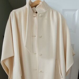 Luxurious Pure Virgin Wool Peacoat Poncho in Cream/Ivory